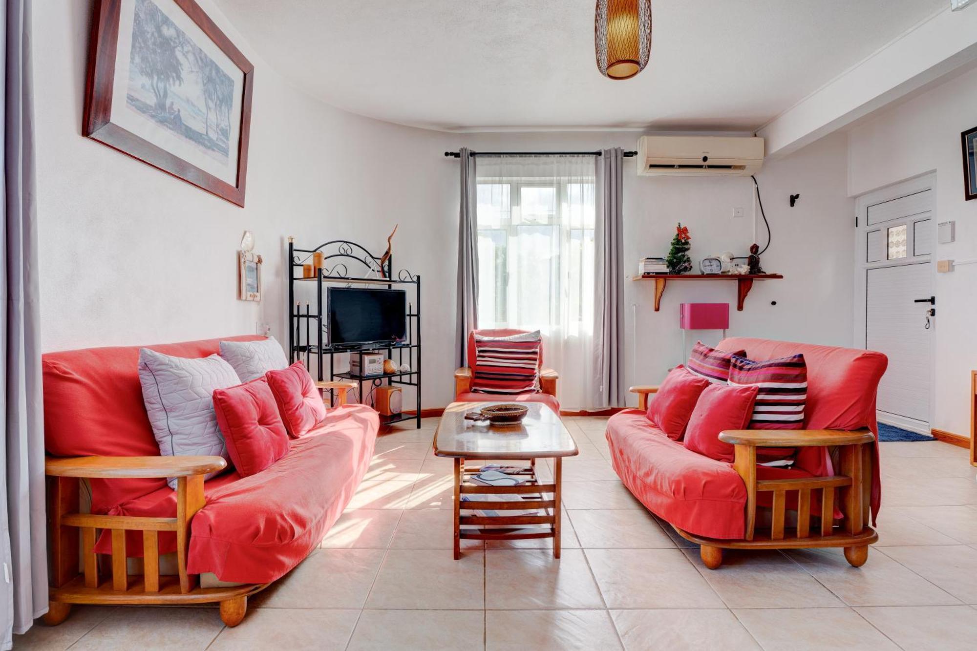 Flo Villa La Gaulette Buitenkant foto