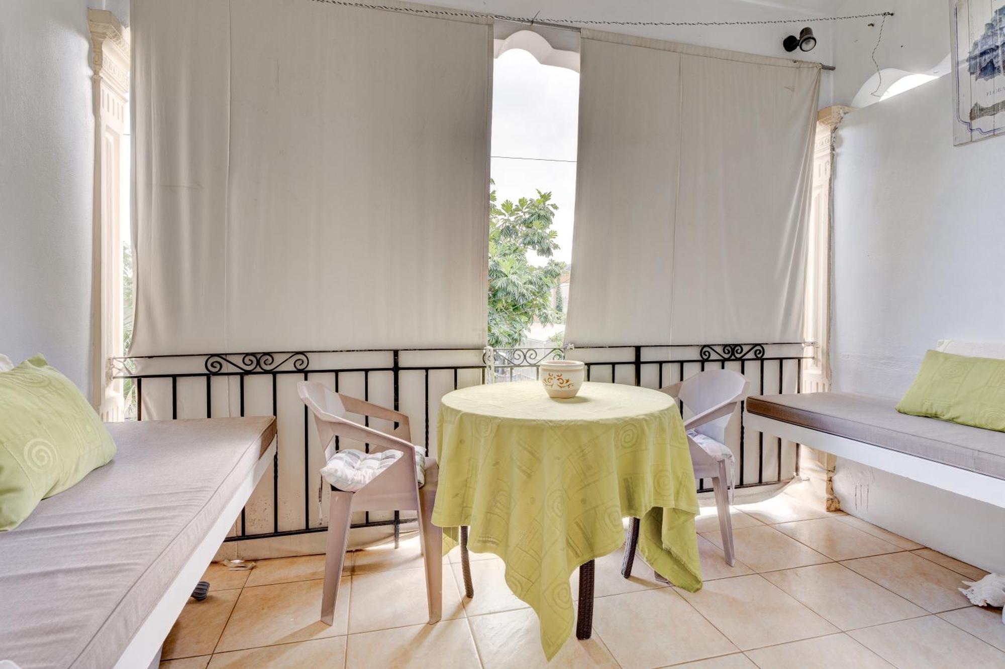 Flo Villa La Gaulette Buitenkant foto