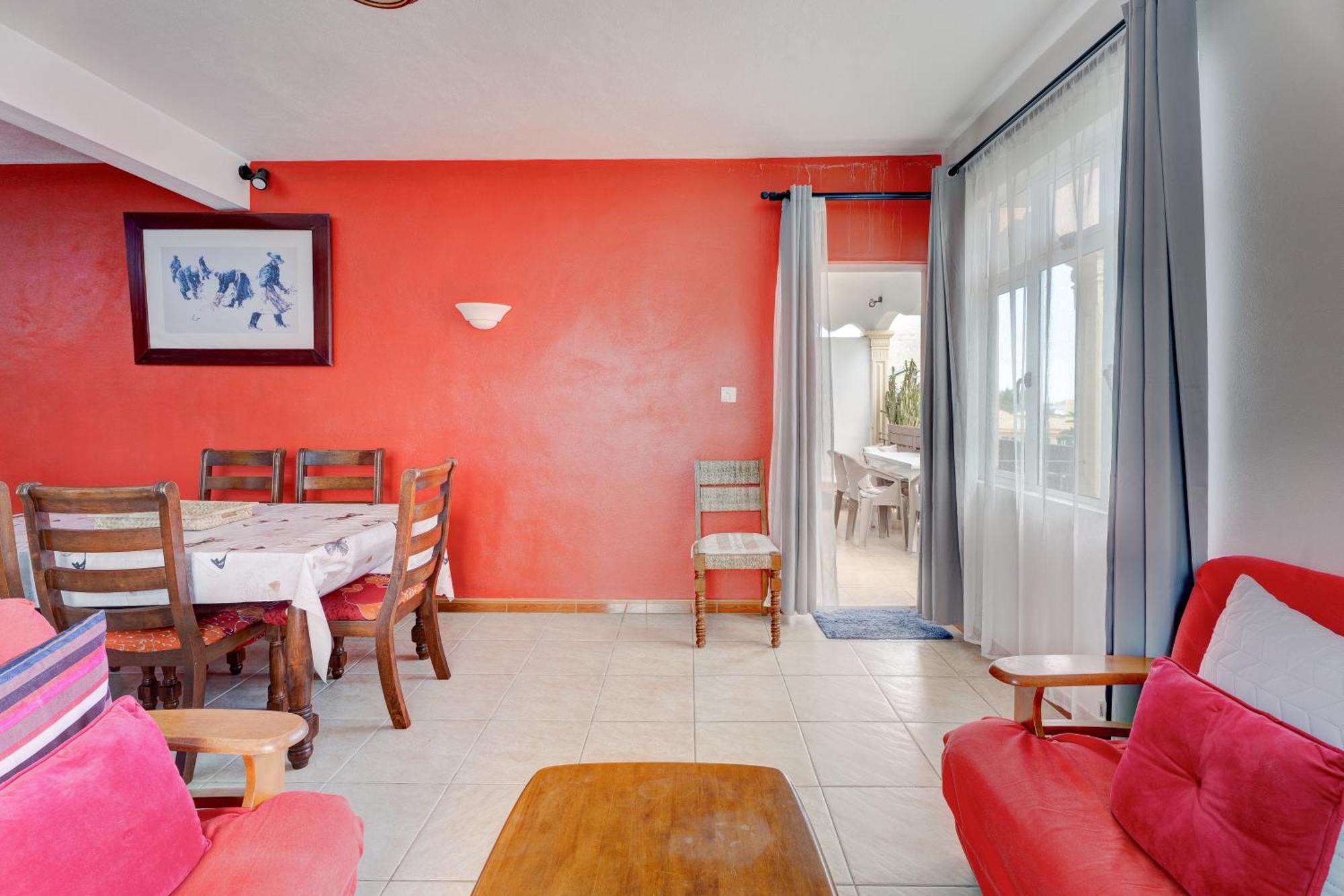 Flo Villa La Gaulette Buitenkant foto