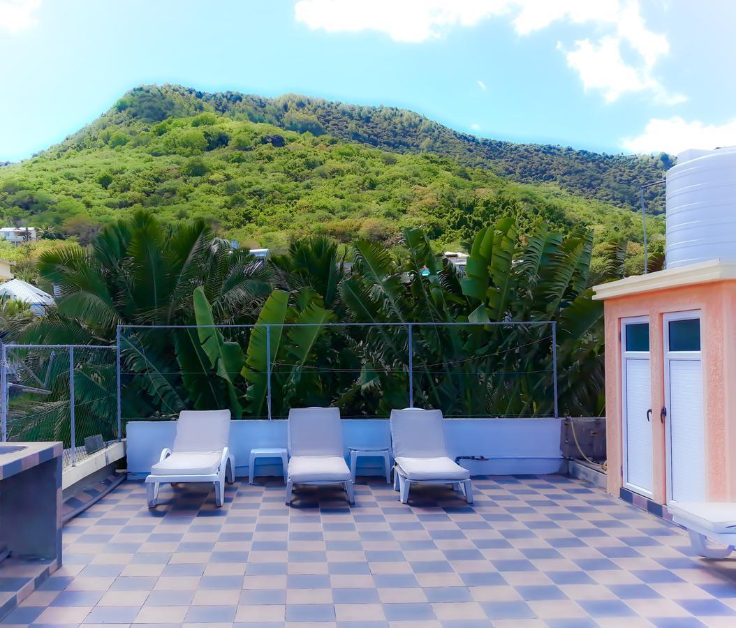Flo Villa La Gaulette Buitenkant foto